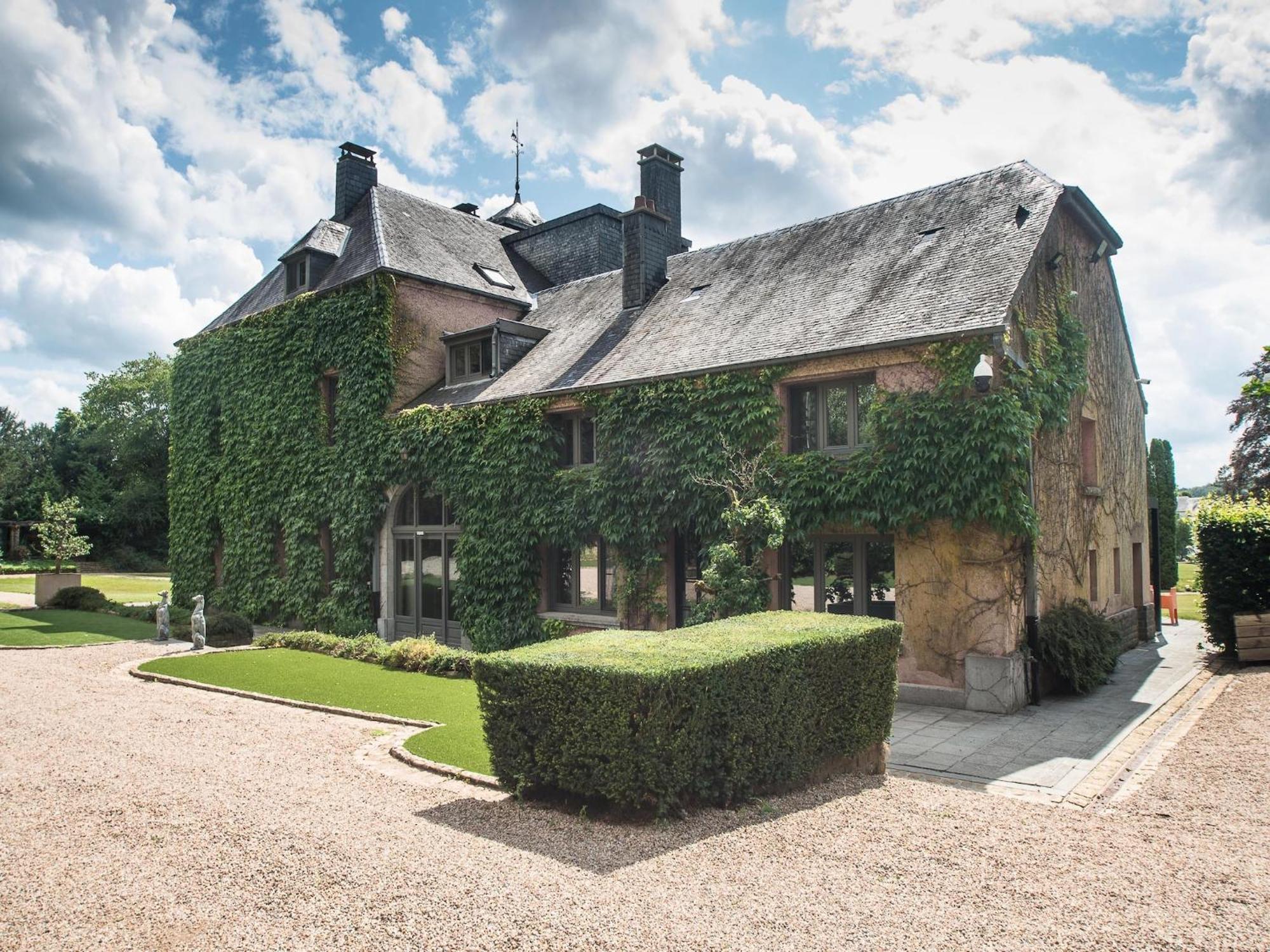 فيلا Luxurious Castle With Hot Tub In The Belgian Jamoigne المظهر الخارجي الصورة